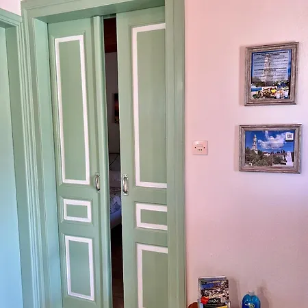 別荘 Koeni House アルガラスティ